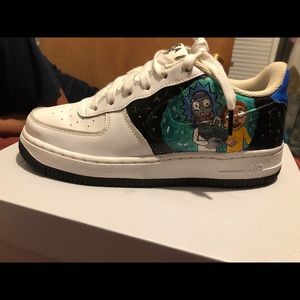 Hand painted (custom Rick and morty)